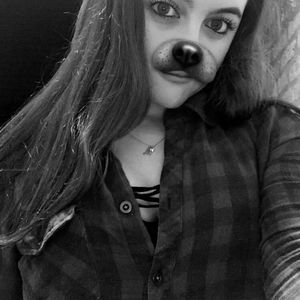 Meet your Posher, Michaela